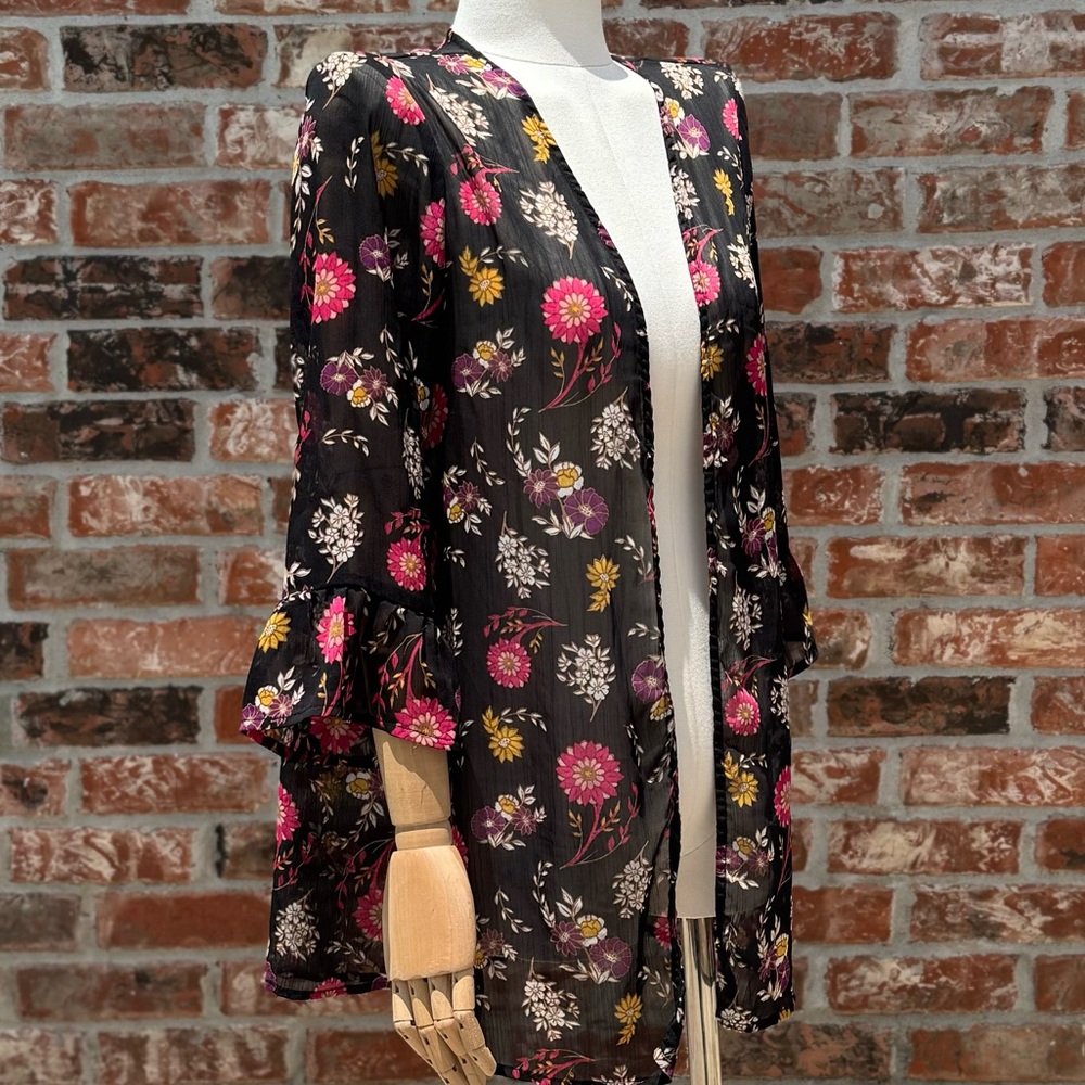 SOLD ELSEWHERE Target semisheer black floral kimono / S / Excellent condition - Picture 3 of 11